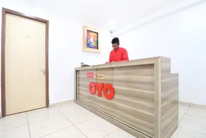 OYO Hotel R K Grand - Image 3