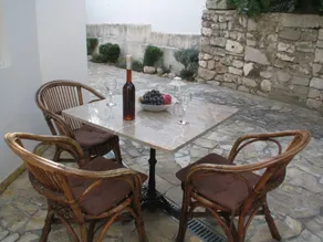 Comfy Apartment in Jezera with Garden - Image 2