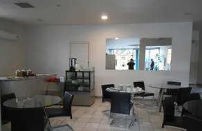 Harringtons 102 Hotel - Image 3