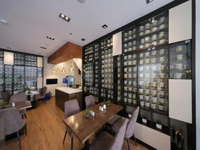 Griffin Hotel and Suites - Image 5