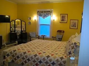 Six Acres Bed & Breakfast - Image 5