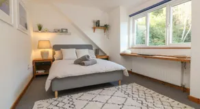 Hillsview - Image 2