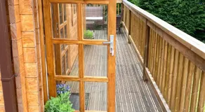 The Postage Stamp Cabin - Image 5