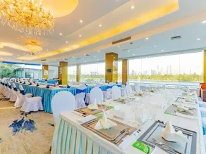 Liuzhou Hotel - Image 2