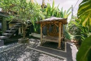 RedDoorz @ Saren Anyar Homestay Lukluk - Image 3
