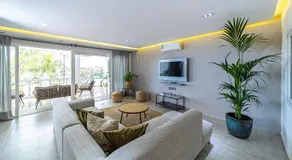 Lavanda - Apartamento Privado en Villa Compartida, Marbella - Image 2