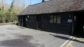 The Stables Lodge Stansted - Image 5