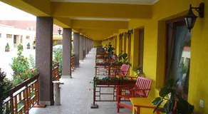 Motel Select - Image 4
