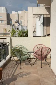 Amazing Renovated Penthouse In Pagkrati! - Image 4