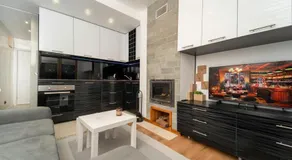 Stylish Cozy Studio with fireplace - Image 2