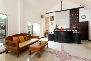 The Lantern Hostel and Spa - Image 2