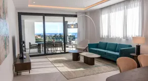 ELEGANT APARTMENT in MARBELLA, Sea views, Infinity & Pool, Sauna, Gym, SPA, 5 min to the Beach - Image 2