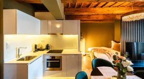 Old Royal Post Boutique Hotel & Premium Suites - Image 2