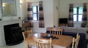 Ashford Villa - Image 3
