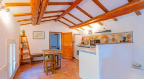 Belle villa provençale et dépendances dans un domaine de 2 Ha piscine, sauna, balnéo - Image 4