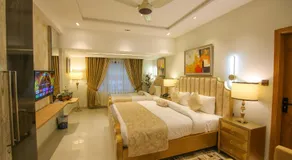 Premier Inn Gulberg Lahore - Image 2