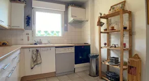 A pretty house with garden to rest in - Image 5