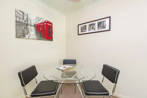 Clarence Suite 1 Bedroom w Free Parking - Image 5