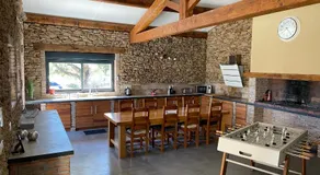 Belle villa avec piscine intérieure et piscine extérieure Gite Les Aiguiers - Image 3