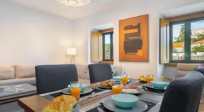WHome Ajuda 31 Premium w/ Elevator & Parking - Image 2