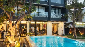 DUM Hotel - Si Phum - Image 2