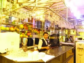 The Sun Hotel - Image 5