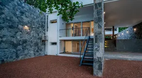 AJ Villa - Image 5