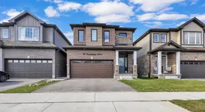 Modern 1 Bedroom + Den in Cambridge - Image 4
