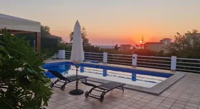 Finca Ca Nostra, Charmante Villa, Großzügiger Pool & Meerblick - Image 4