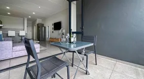 StayEasy Lux Apartment - Image 4