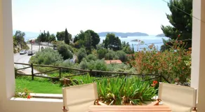 Helen's 11 boutique - Image 5