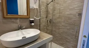 Hotel Rey - Image 2