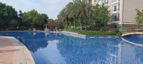 Riverside luxury hotel - Image 5