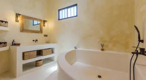 VILLA SALEYA with JACUZZI - Image 4