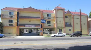 Starlight Inn, Valley Blvd - Downtown LA - Image 5