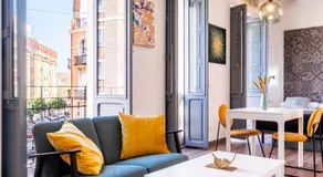 Beautifully Designed Studio with Lots of Natural Light - Image 5