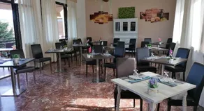 Hotel Eden - Image 2