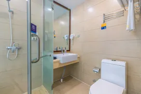 Yeste Hotel Nanning East Railway Station Jiuquwan Hot Spring - Image 4