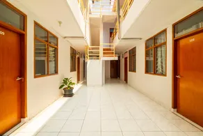 OYO 2265 Bunga Bakung Residence - Image 4