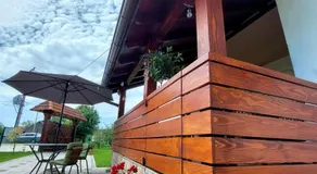 Sunny Funny House - Image 2
