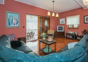House Hidden Beauty - Image 3