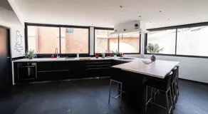 Loft 150 m2 Jacuzzi, Sauna et Massage - Image 4