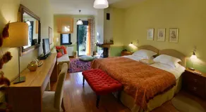Astra hotel - Image 2