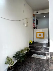 Hotel Trending Stay - Image 3