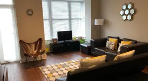 Margate Luxury 2 bedroom Apartment - Image 2
