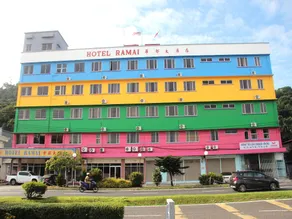 Dancenter Hotel O Ramai - Image 3
