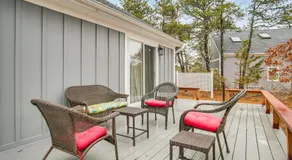2 Mi to Main St & Beach! Family Home in Edgartown - Image 4