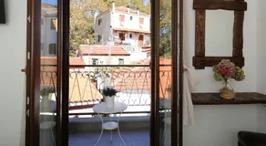 Marousos Central Guesthouse - Image 5