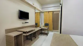 Mannars Deluxe Lodge - Image 5