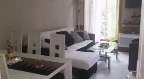 Chez Ghys - Image 2